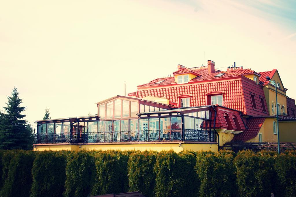 Hotel Mazurski Dworek Mikołajki エクステリア 写真