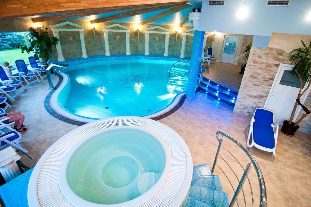 Hotel Mazurski Dworek Mikołajki エクステリア 写真