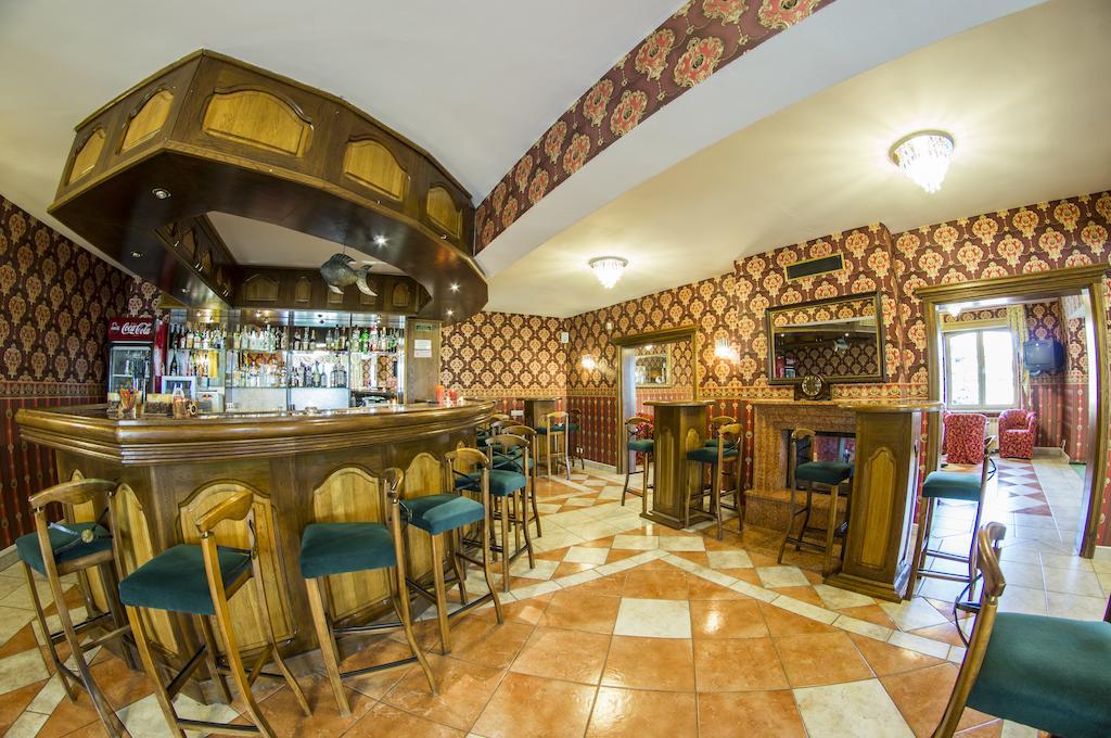Hotel Mazurski Dworek Mikołajki エクステリア 写真